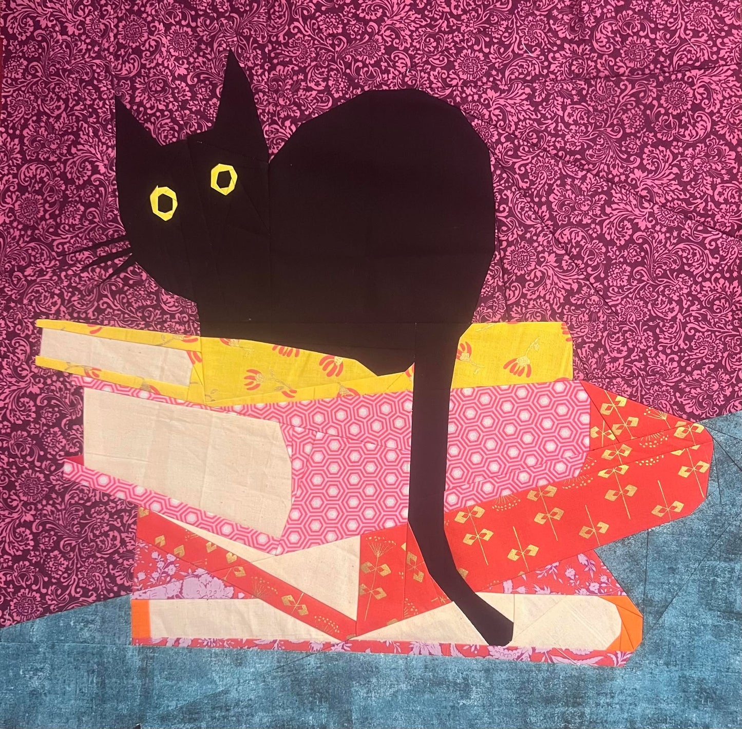 Cats and Books Quilt Block: 20" FPP Pattern (PDF)